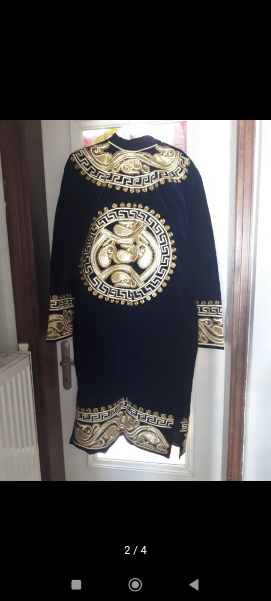 Uzun Altın Renkli Etnik Desenli Damatlık - Görsel 3