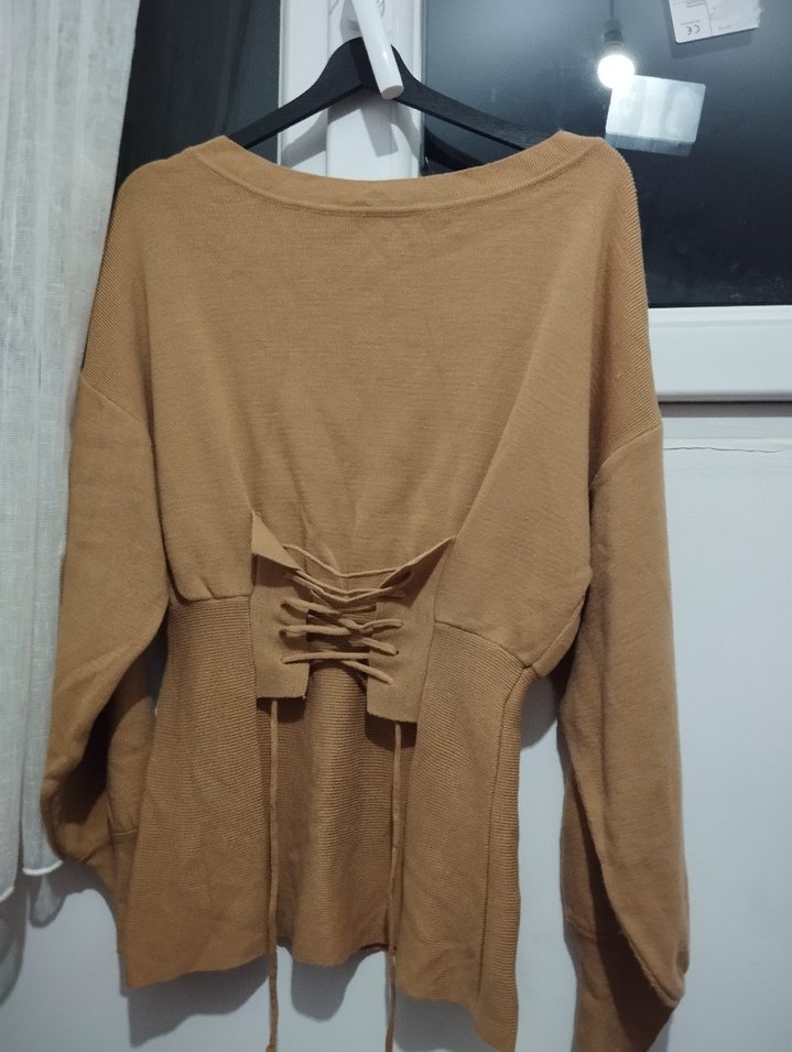 Bej Süet Kemerli Kadın Triko - Görsel 3