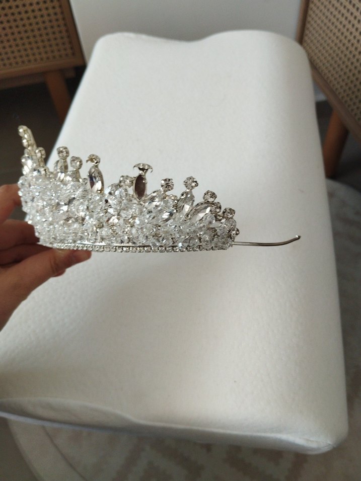 Beyaz Parlak Taşlı Gelin Tacı - Görsel 4