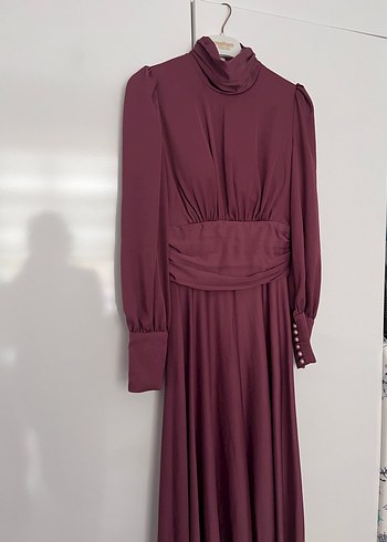 Bordo Saten Uzun Kollu Drapeli Elbise - Görsel 4