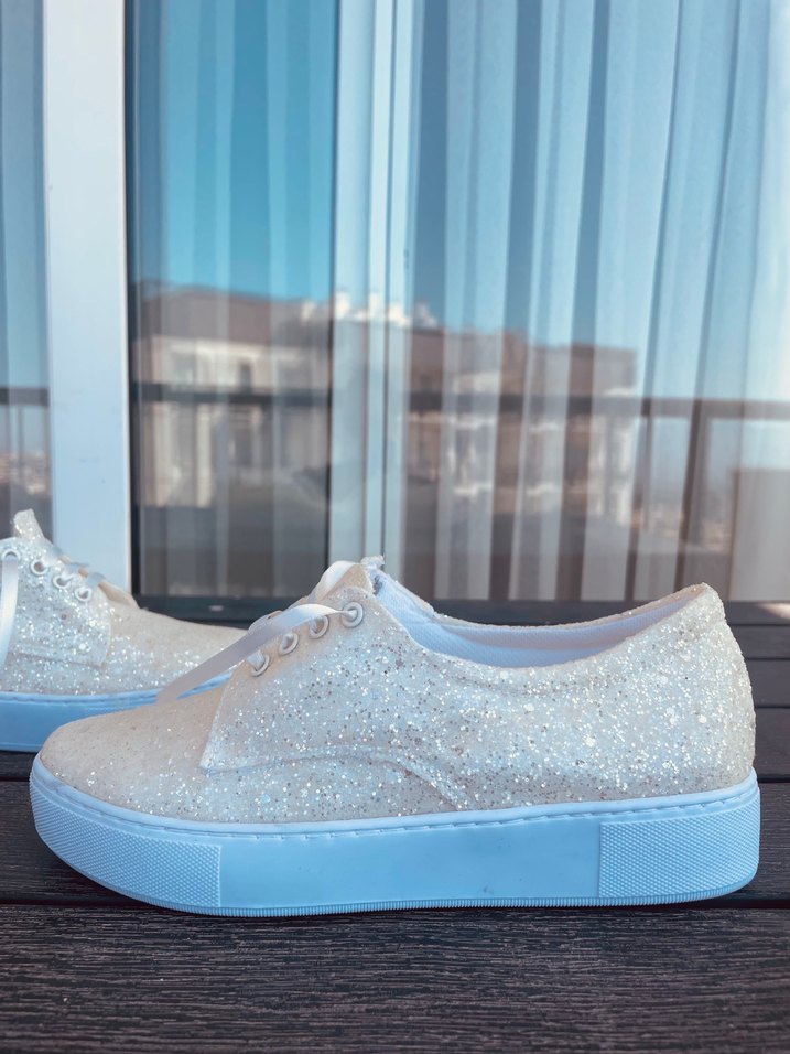 Beyaz Parlak Platform Topuklu Kadın Spor Ayakkabı - Görsel 3