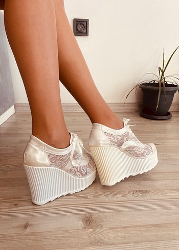 11 cm  Dantel Detaylı Beyaz Dolgu Topuklu Kadın Ayakkabı - Görsel 4