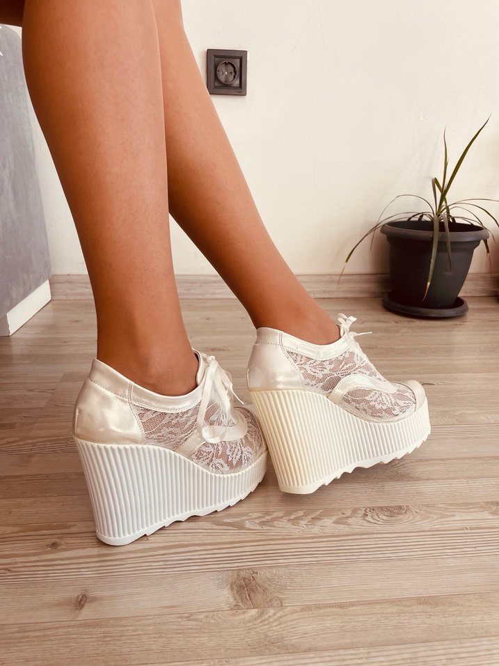 11 cm  Dantel Detaylı Beyaz Dolgu Topuklu Kadın Ayakkabı - Görsel 4