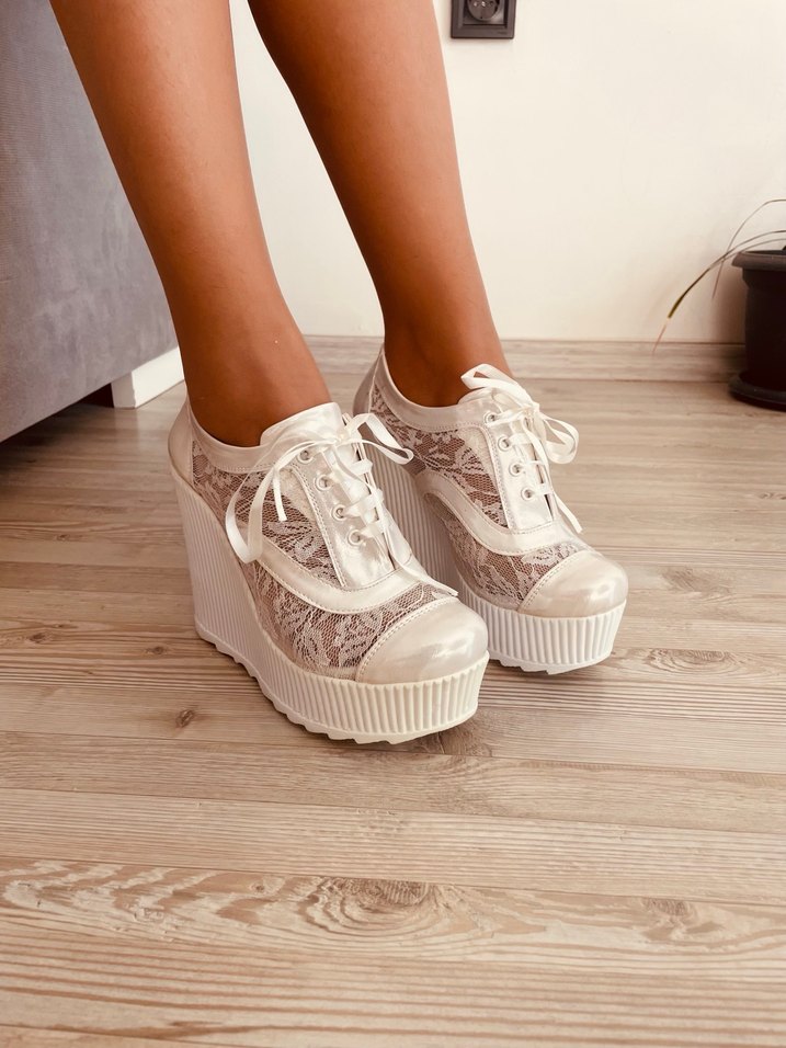 11 cm  Dantel Detaylı Beyaz Dolgu Topuklu Kadın Ayakkabı - Görsel 5