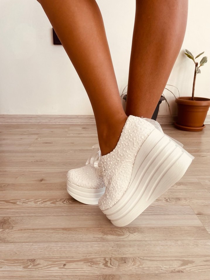 Kadın Beyaz Platform Topuklu Örgü Bağcıklı Spor Ayakkabı 8 cm - Görsel 4