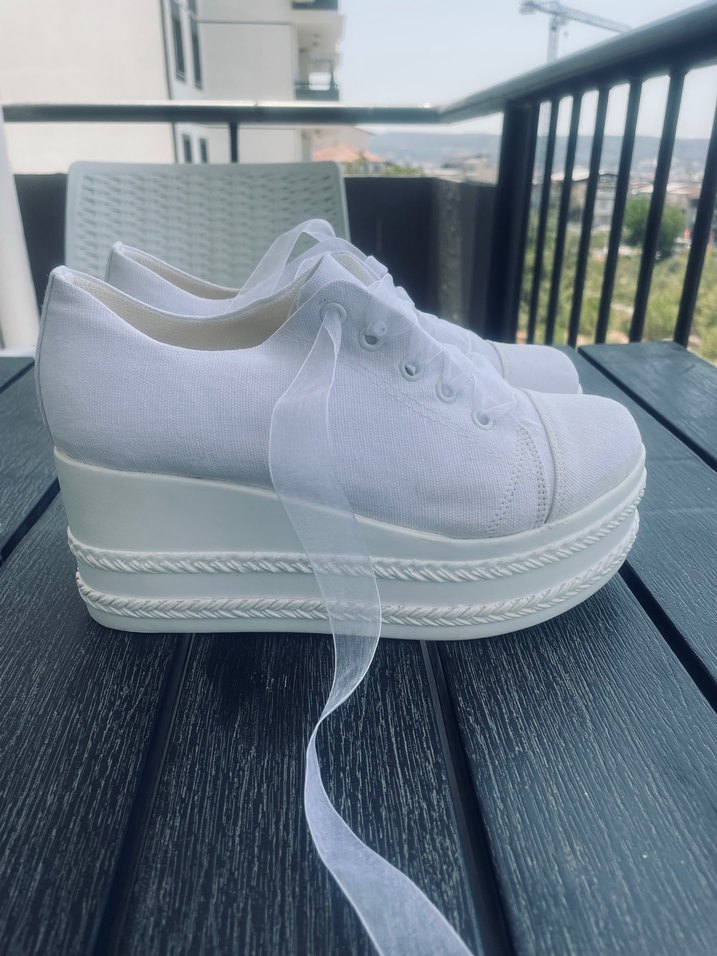Beyaz Platform Topuk Kadın Spor Ayakkabı - Görsel 3