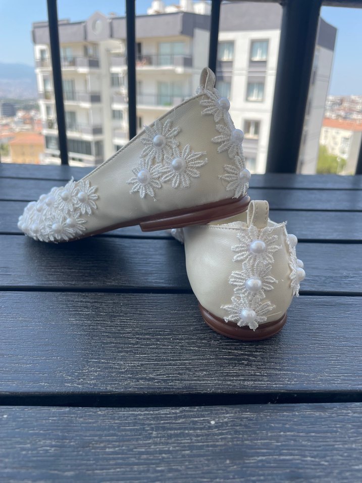 Dantel Detaylı Gelin Babeti - Görsel 3