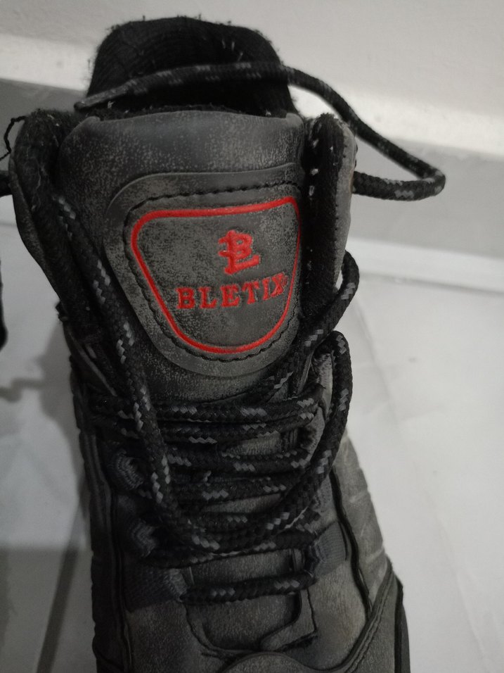 Erkek Siyah Yılan Desenli Bağcıklı Outdoor Bot - Görsel 3