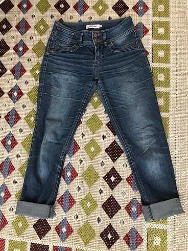 John Baner marka mom jeans