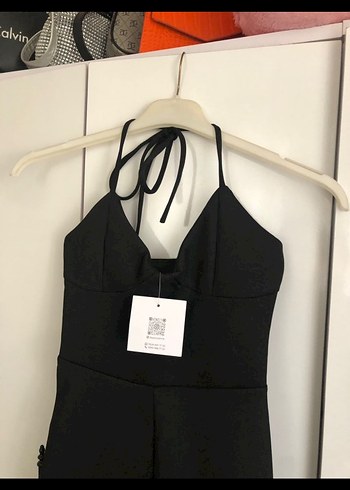 Kadın Siyah V Yakalı Askılı Tulum - Görsel 3