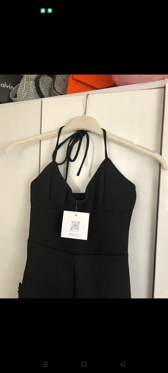 Kadın Siyah V Yakalı Askılı Tulum - Görsel 3