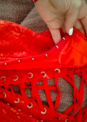 Kırmızı Nakışlı Mini Korse - Görsel 4