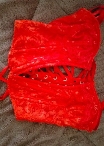 Kırmızı Nakışlı Mini Korse - Görsel 3