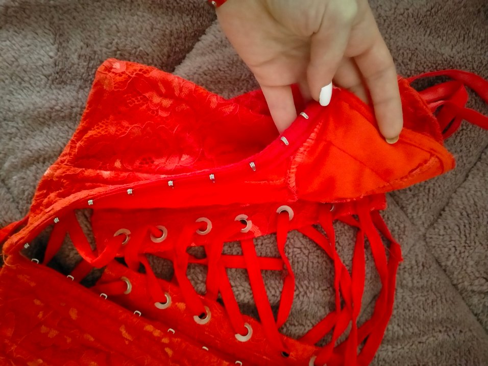 Kırmızı Nakışlı Mini Korse - Görsel 4