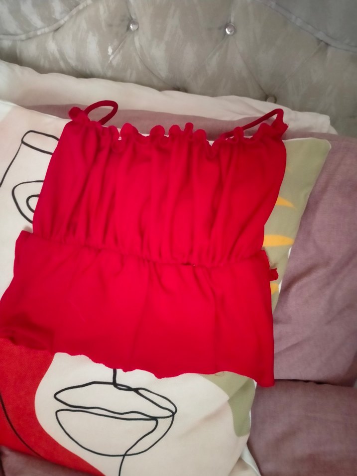 Kırmızı Fırfırlı İnce Askılı Bustiyer - Görsel 4