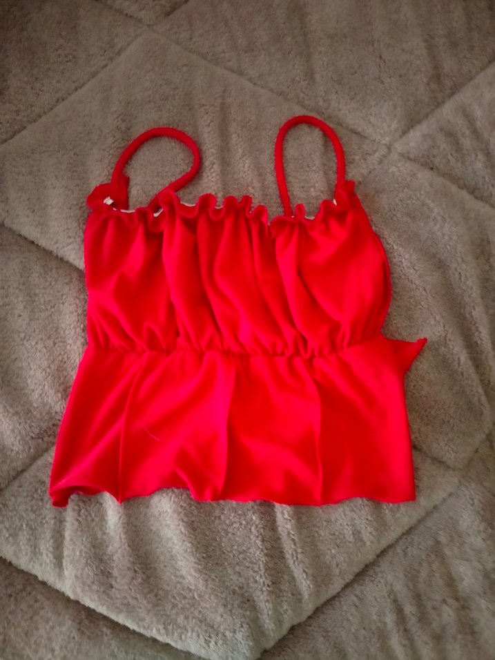 Kırmızı Fırfırlı İnce Askılı Bustiyer - Görsel 3