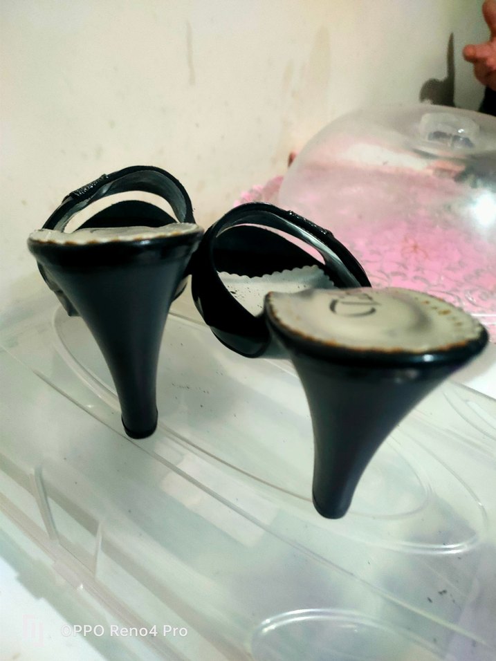 Siyah Parlak Tokalı Stiletto Terlik - Görsel 3