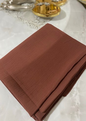 Kadın Kahverengi Piliseli Saten Şal - Görsel 3