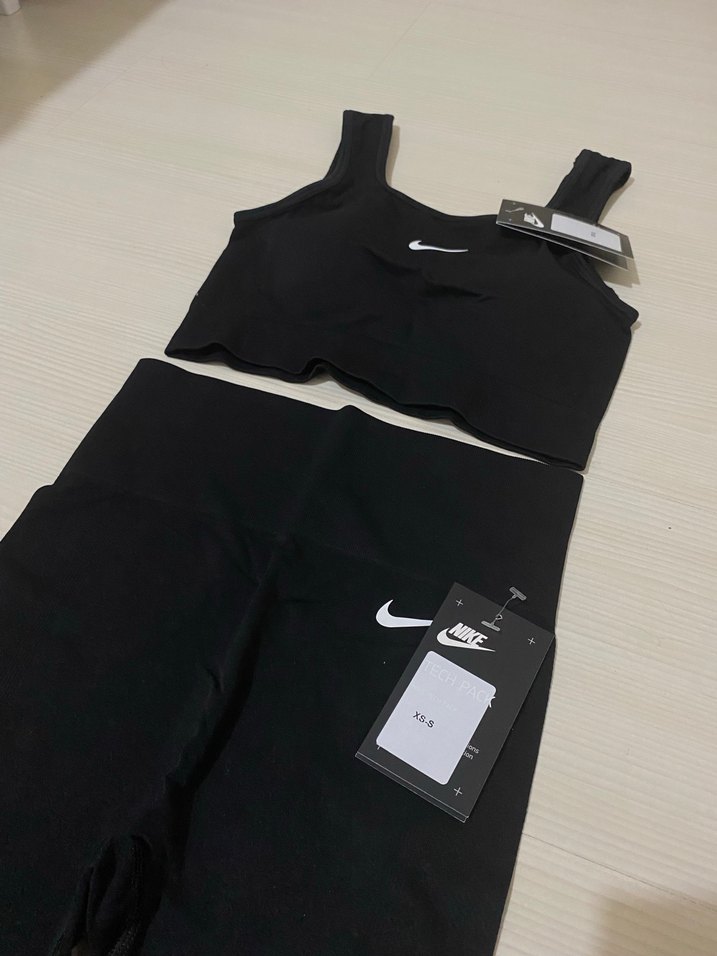 Nike Siyah Mini Spor Sütyeni ve tayt - Görsel 3
