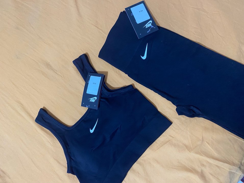 Nike Siyah Mini Spor Sütyeni ve tayt - Görsel 2