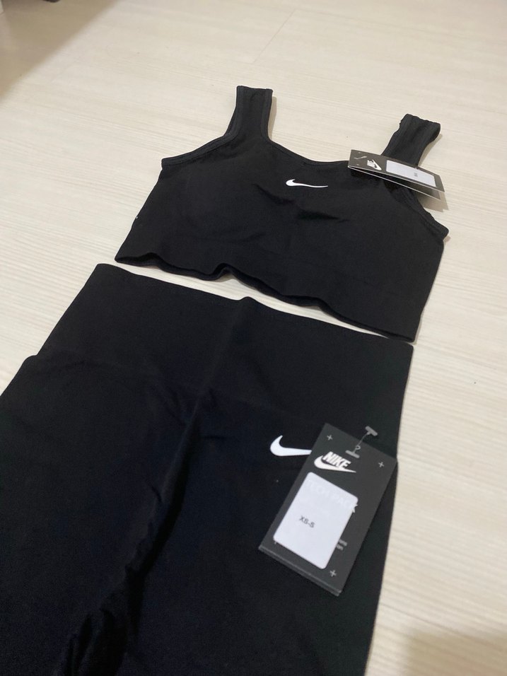 Nike Siyah Mini Spor Sütyeni ve tayt - Görsel 3