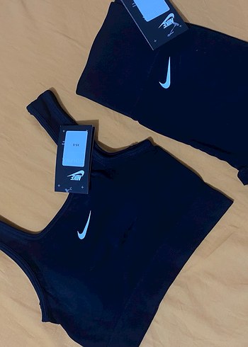 Nike Siyah Mini Spor Sütyeni ve tayt - Görsel 2