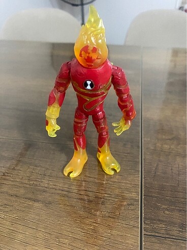 Ben10 ateş topu