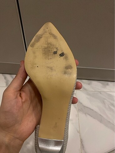 38 Beden Gümüş topuklu Sinem marka ayakkabı