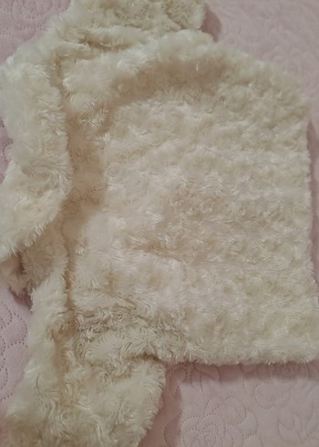 Kız Çocuk Beyaz Kürklü Bolero - Görsel 5