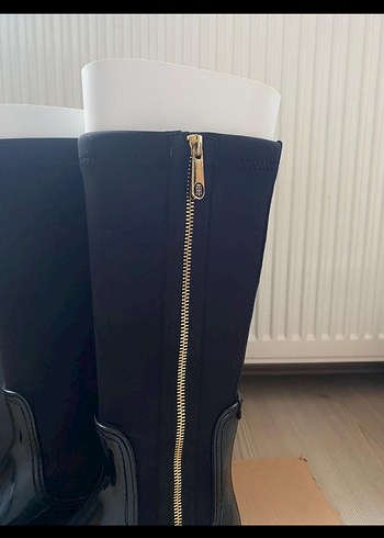 Siyah Rugan Fermuarlı Çizme - Görsel 5