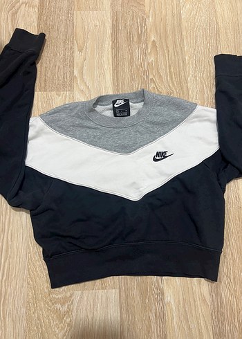 Nike Renk Bloklu Spor Sweatshirt