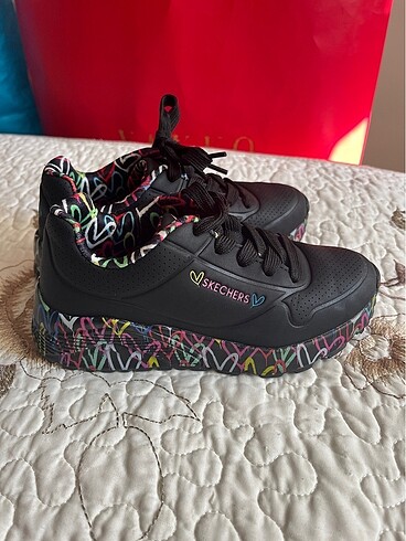 Skechers ayakkabı