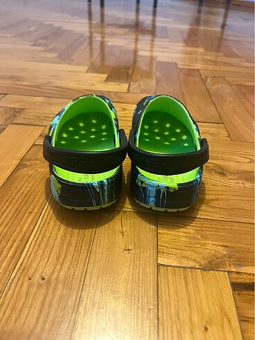 28 Beden Crocs