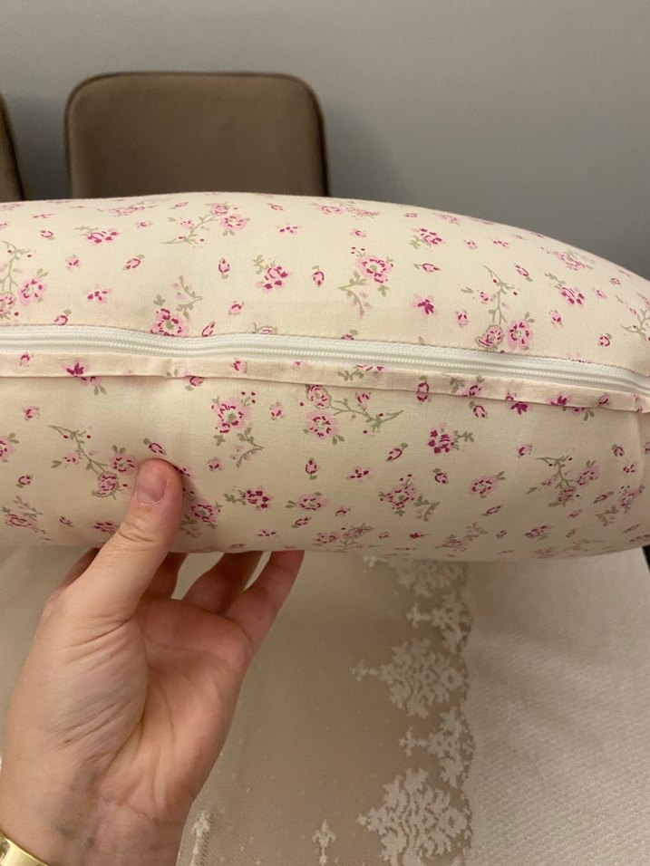 Çiçek Desenli Bej Emzirme ve Hamile Yastığı - Görsel 3