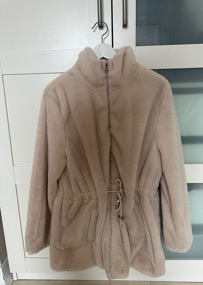 Krem Uzun Belden Bağlamalı Suni Kürk - Görsel 2