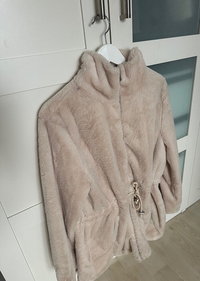 Krem Uzun Belden Bağlamalı Suni Kürk - Görsel 4