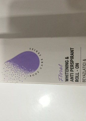 Çiçek Kokulu Beyazlatıcı Kadın Roll-On Deodorant