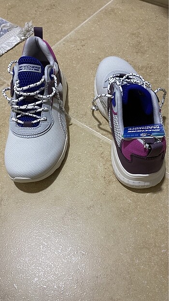 37,5 Skechers yeni