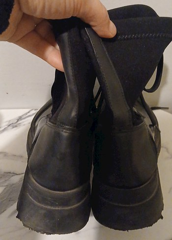 Tokalı Siyah Kadın Botları - Blok Topuklu - Görsel 3