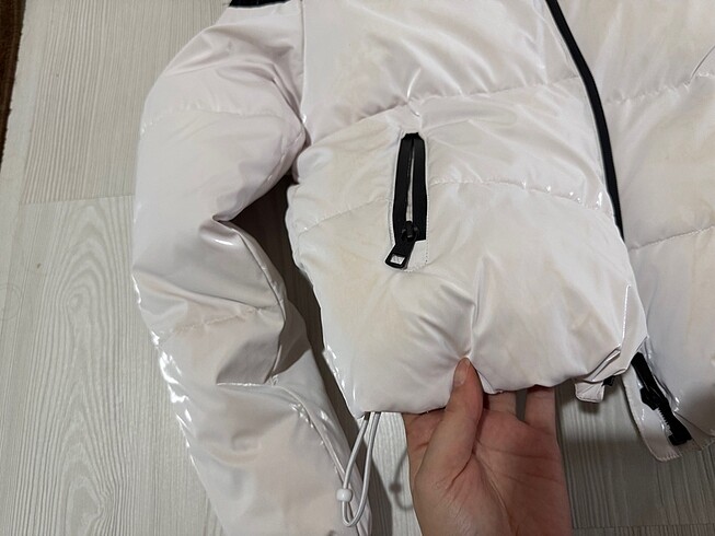 Calvin Klein Ck parlak mont