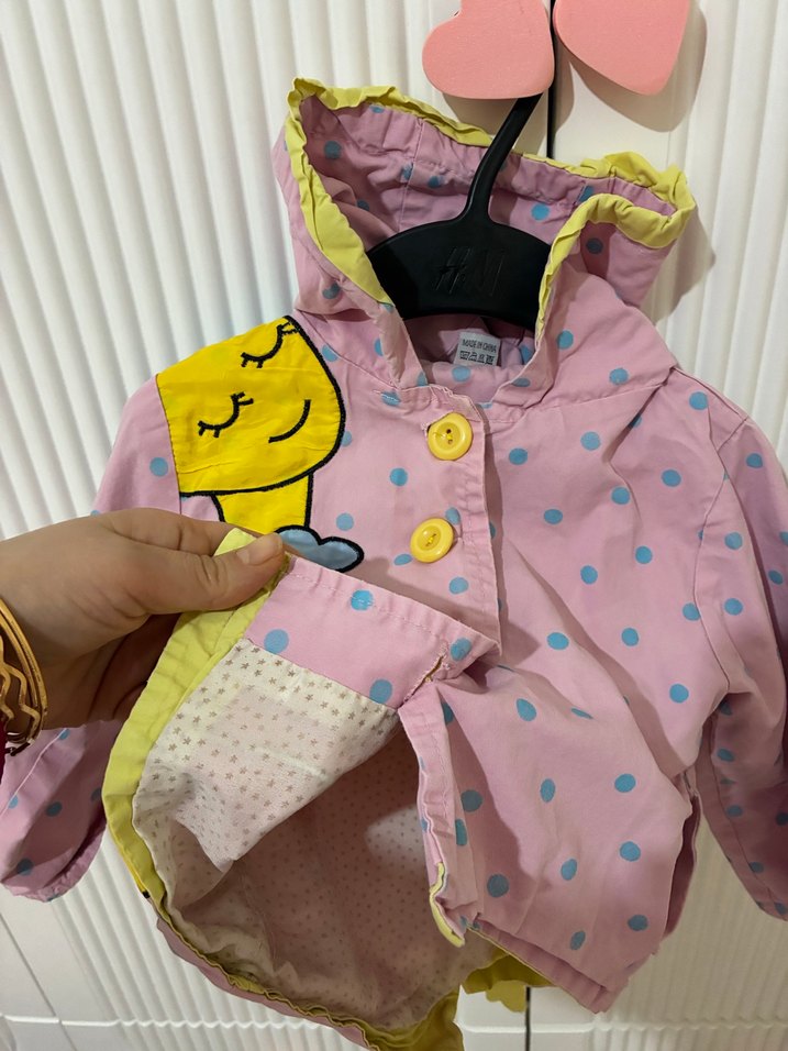 Pembe Kapüşonlu Baskılı Kız Çocuk yağmurluk / ceket - Görsel 2