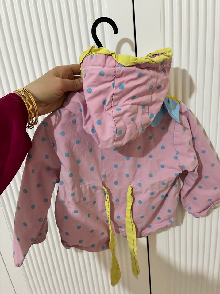 Pembe Kapüşonlu Baskılı Kız Çocuk yağmurluk / ceket - Görsel 3