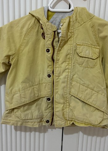 Sarı Düğmeli Çocuk Ceket - Görsel 2