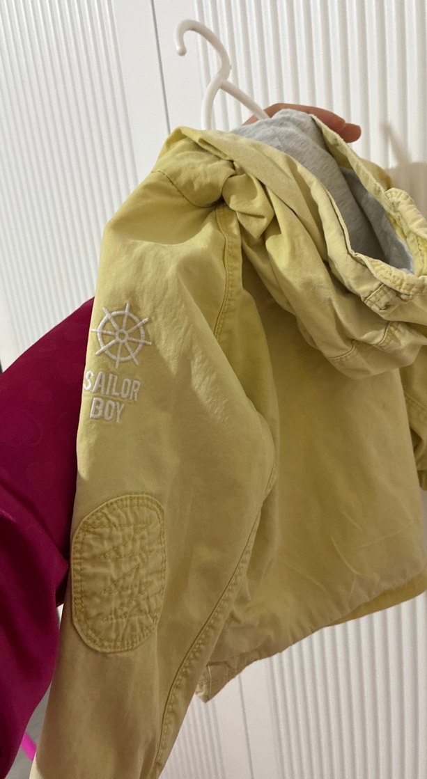 Sarı Düğmeli Çocuk Ceket - Görsel 3