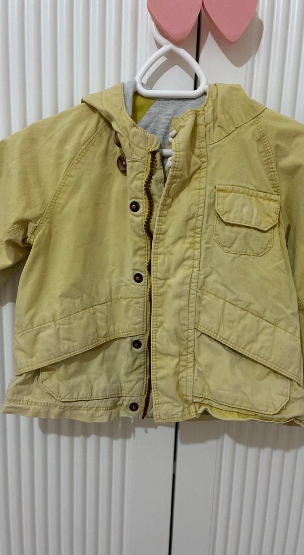 Sarı Düğmeli Çocuk Ceket - Görsel 2