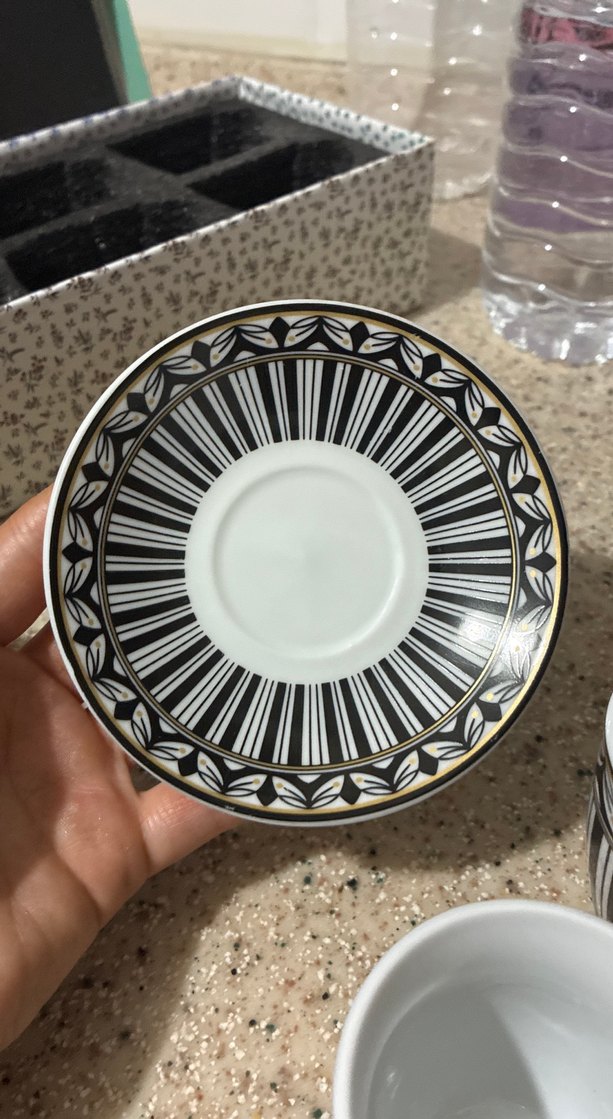 Siyah Beyaz Desenli  Fincan Seti - Görsel 2