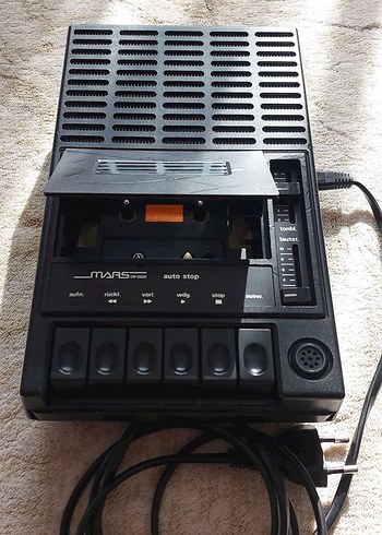 Almanya'dan Siyah Taşınabilir Kaset Çalar - Görsel 6