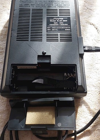 Almanya'dan Siyah Taşınabilir Kaset Çalar - Görsel 4