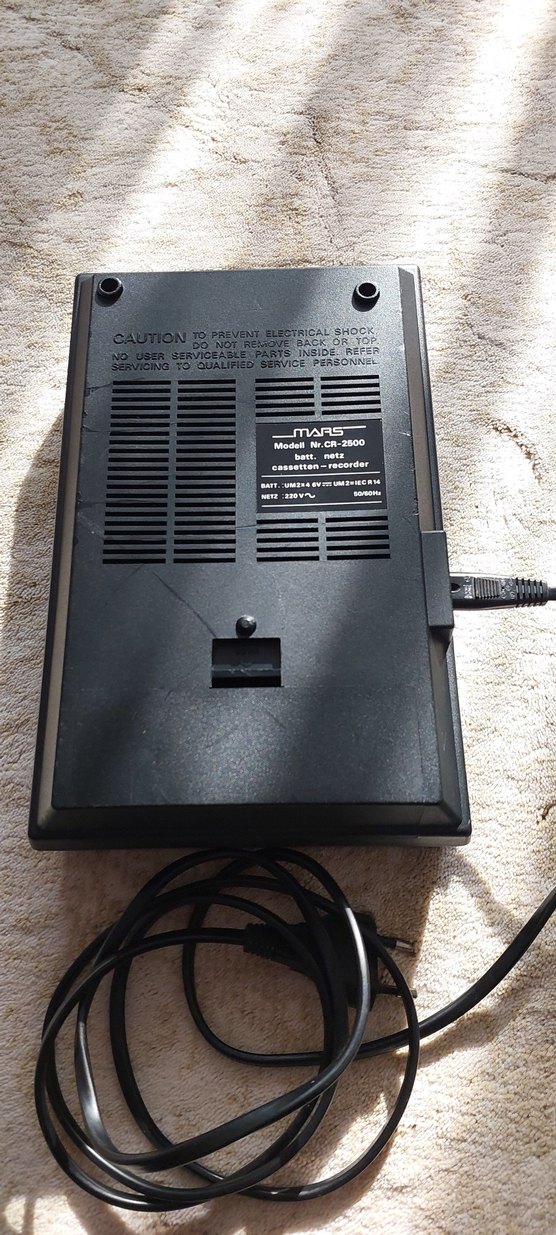 Almanya'dan Siyah Taşınabilir Kaset Çalar - Görsel 5