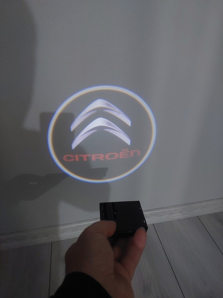 Renault Mercedes Citroen Seat kapı alti logo(2 adet) - Görsel 3